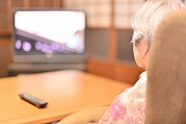 【高齢者の「やることがない」は大丈夫！？】高齢者が何もやりたがらない理由とその問題点から、解決策までを解説