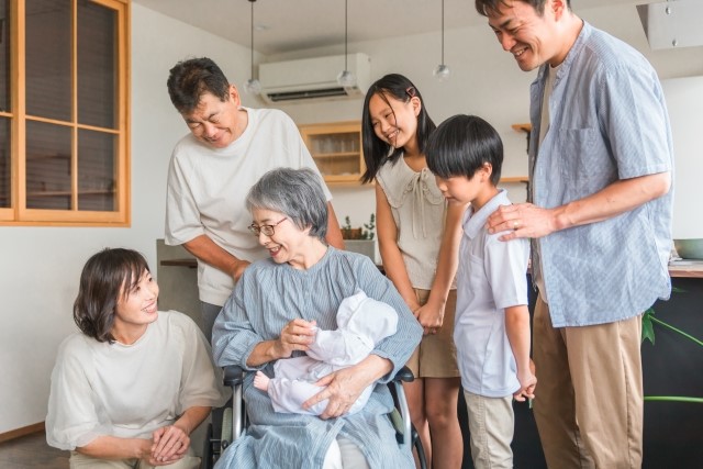 【親が元気なうちにやるべきこと】年老いた親の健康維持・生活の質の向上を実現するために、子ども世代にできることを解説！